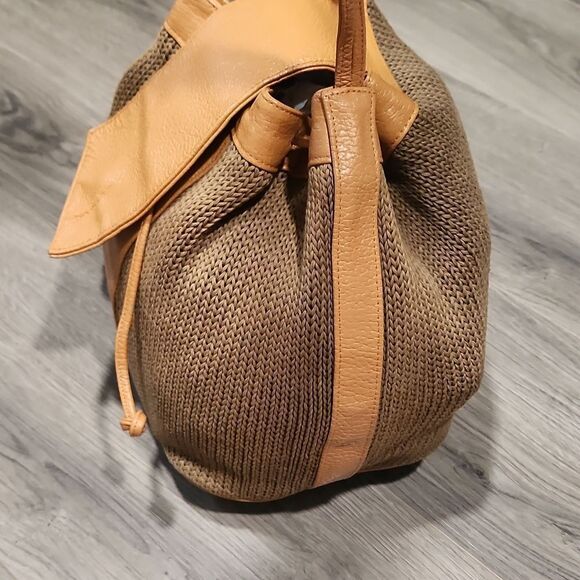 Vintage RARE Brio Taupe/Olive Knit Camel Leather Drawstring Bucket Satchel - Picture 5 of 16